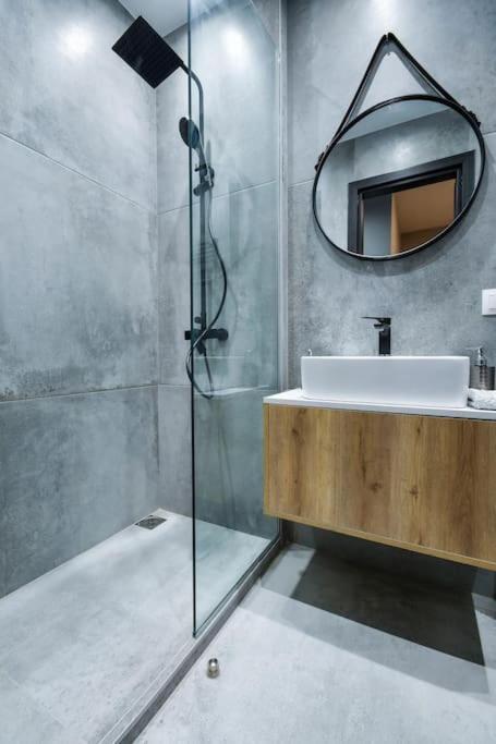 Ophelia Luxurious Suite #Tifhelexpo 테살로니키 외부 사진